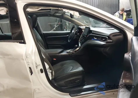 2023 Toyota Camry Xse V6 z USA, uszkodzony, nr VIN 4T1KZ1AK1PU071713